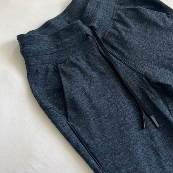 lululemon ready to rulu high rise joggers - Picture 4 of 7